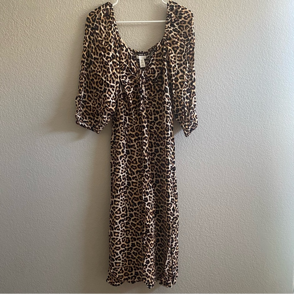 H&M Puff Sleeve Leopard Print Midi Dress